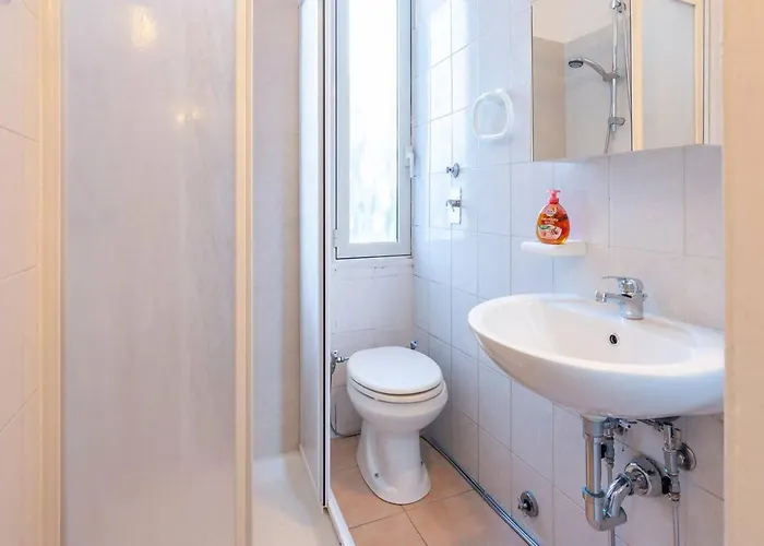 Deluxe Studio, Wi-fi, Self Check-in, Air Condition Apartment